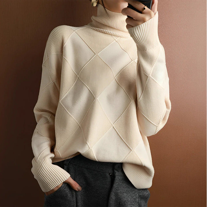 L'Aurablend Chunky Lotus™ Turtleneck