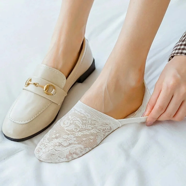 Floral Elegance Lace Socks