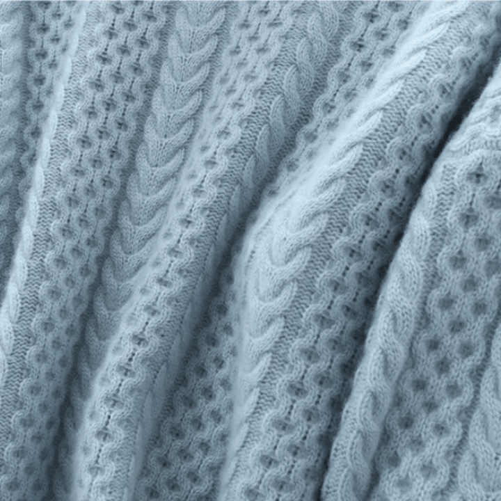 CASHMERE COUTURE TURTLENECK SWEATER